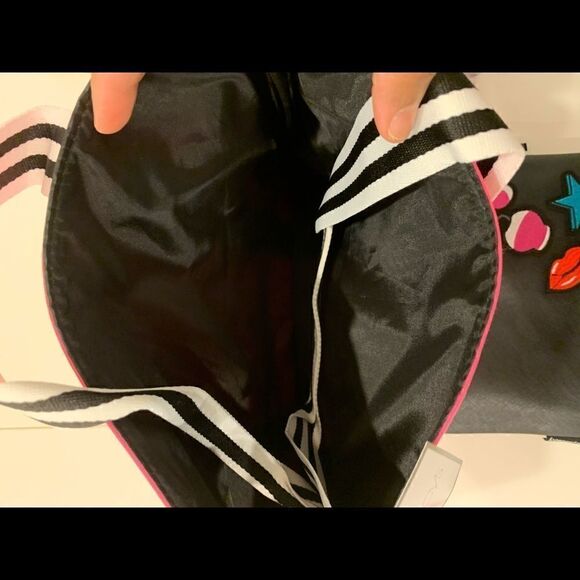 Pink Tote with make-up bag made for Macy’s. - Picture 4 of 5